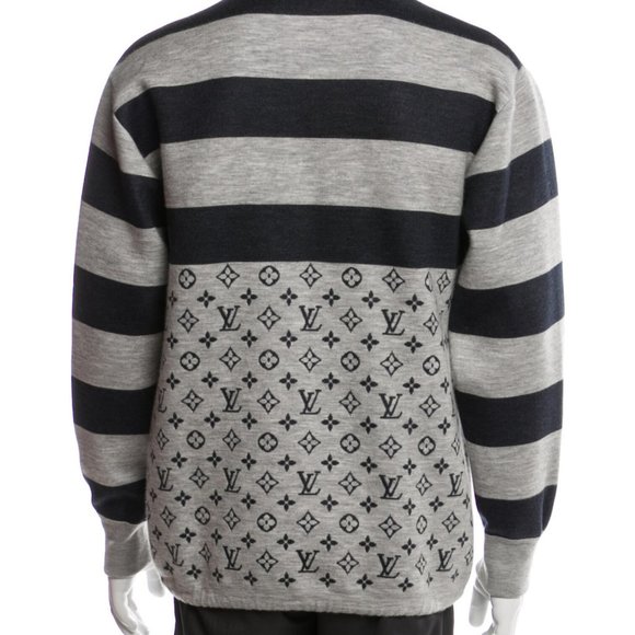 LOUIS VUITTON Printed Turtleneck Sweatsuit - Picture 5 of 6